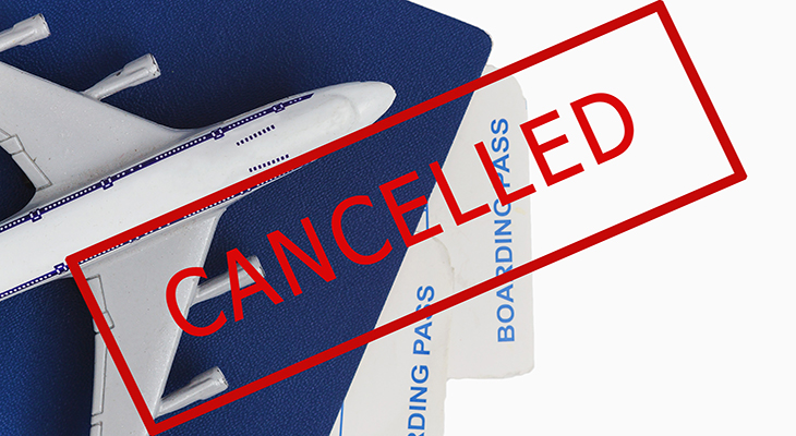 Caos voli nelle vacanze natalizie: cancellazioni e ritardi per migliaia di passeggeri